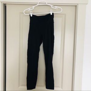 Lululemon ankle length mesh legging